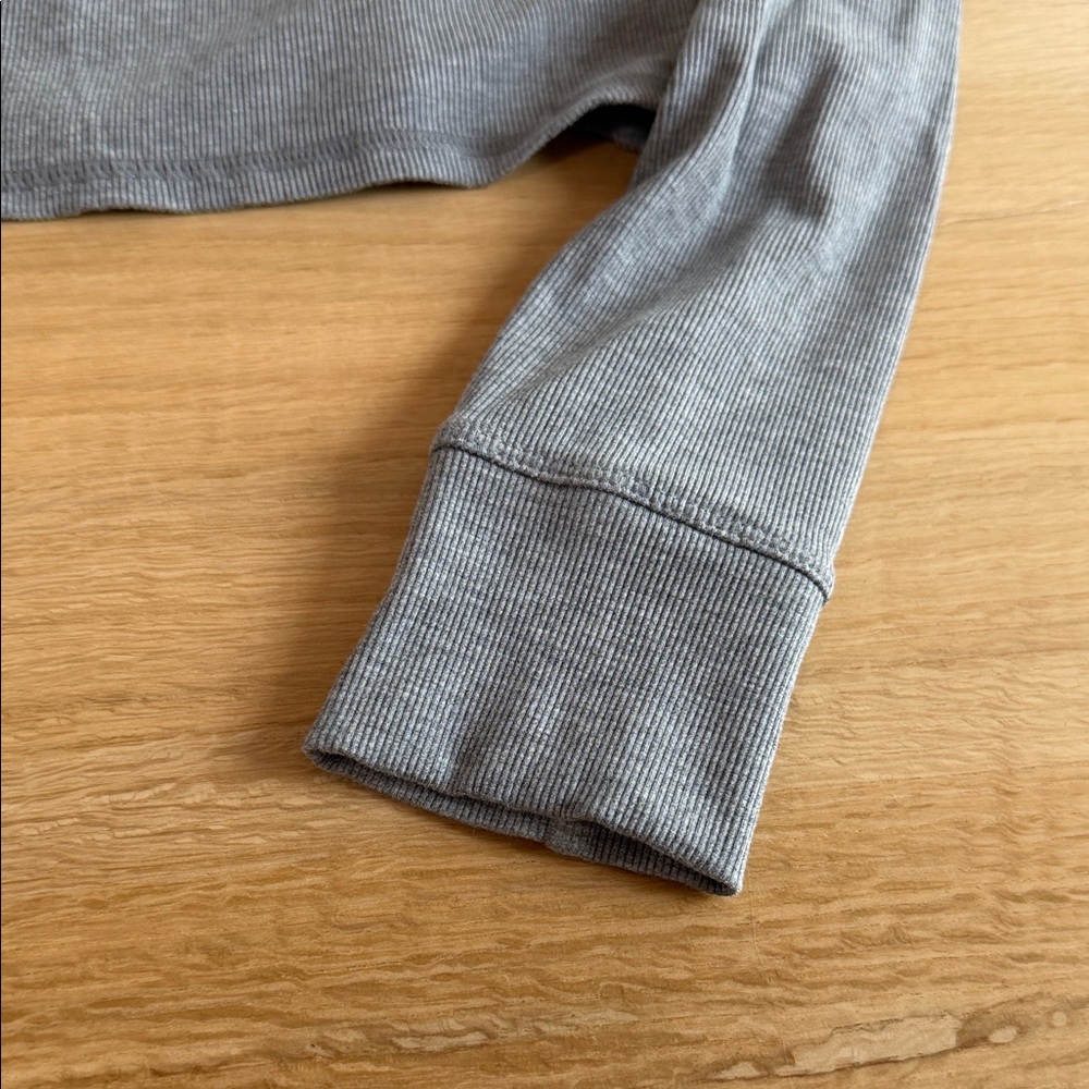 Vuori Heather Gray Long Sleeve Crew Tee - Picture 8 of 13
